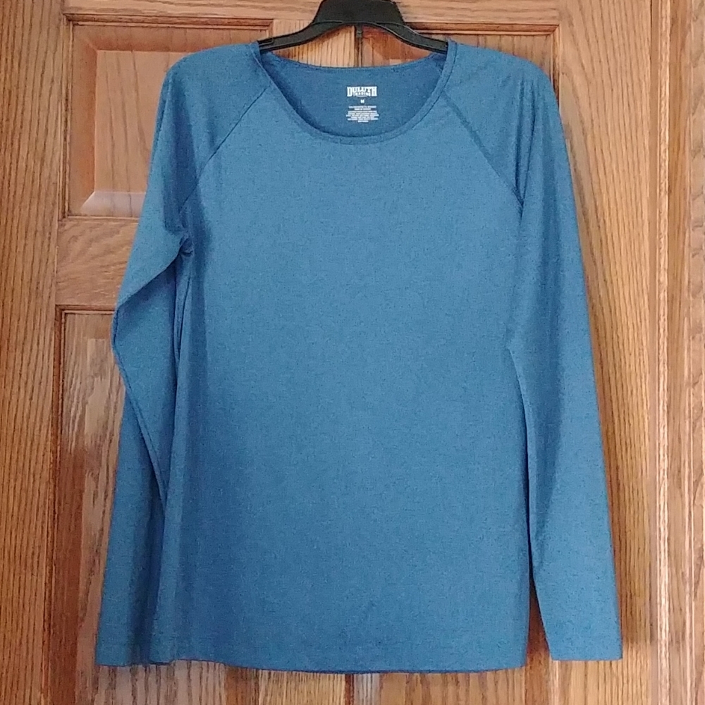 Ladies Duluth Trading Co Athletic Top